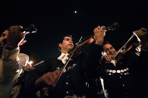 Soirée Mariachi à Garibaldi et dîner à Bellini