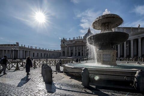 Rome : Basilique Saint-Pierre et tombeaux pontificaux Audio Guide