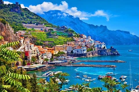 Privat transfer från Amalfi till Neapel