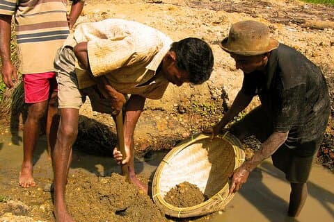 Verken Gem Mines in Rathnapura vanuit Kalutara