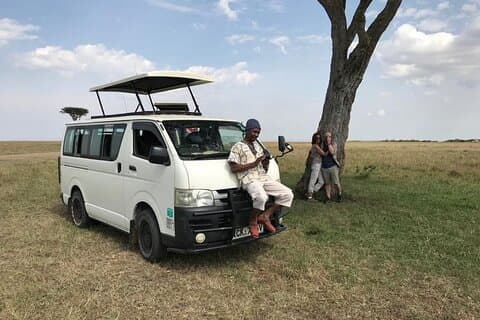 Noleggia Tour Van per Game Drive da Nairobi