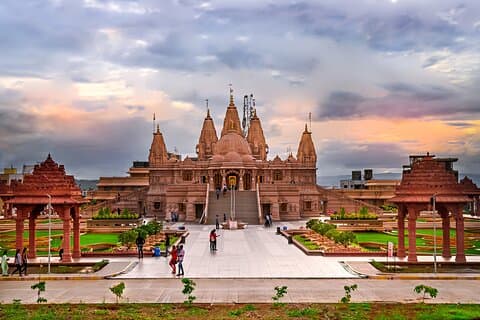 Romantic Tour in Puning