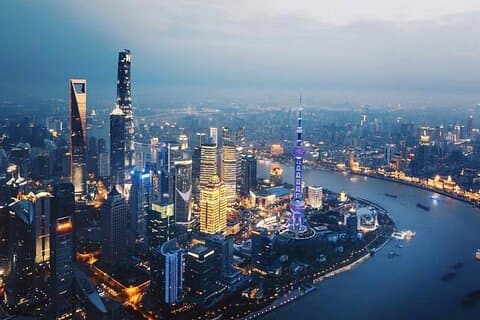 Private Shanghai Layover Tour of City Highlights with All Inclusive Option