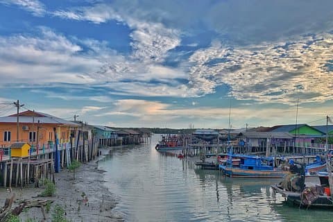 Pulau Ketam Fishing Village with Blue Mosque and Thean Hou (SIC)