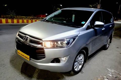 Privétransfer van Mumbai naar uw accommodatie in Pune