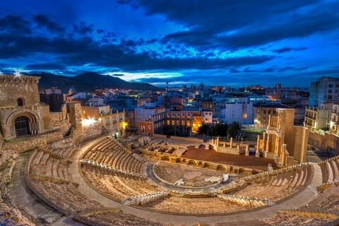 Ontdek twee prachtige steden: Cartagena en Murcia tijdens een privétour