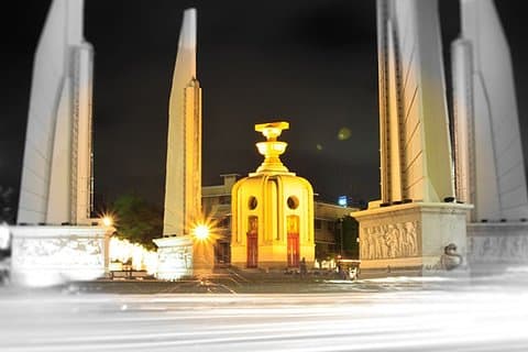 Camino a la democracia: un recorrido de audio autoguiado por la política moderna de Tailandia