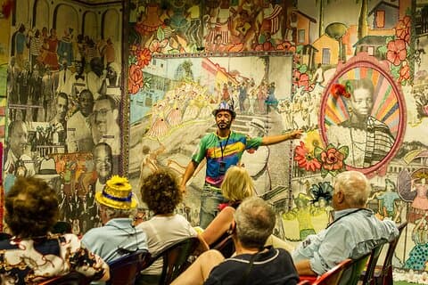 Carnival Backstage Tour: visita una scuola di samba tradizionale