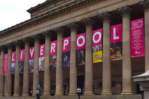 Geschiedenis en cultuur van Liverpool: een zelfgeleide audiotour langs de rivier de Mersey