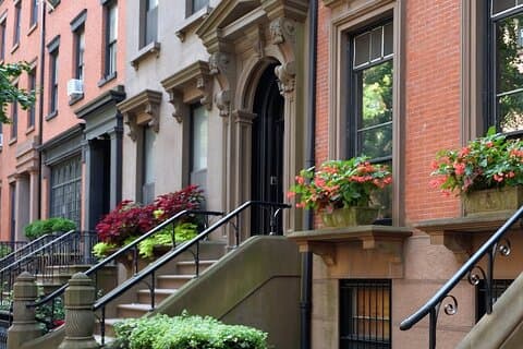 Brooklyn Heights: En selv-guidet tur fra promenaden til Truman Capotes hus
