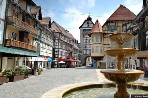Dagtrip naar Colmar Tropicale en Batu Caves (SIC - Doe mee aan de tour)