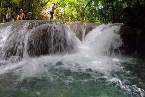 Excursão particular em Mayfeild Falls saindo de Montego Bay