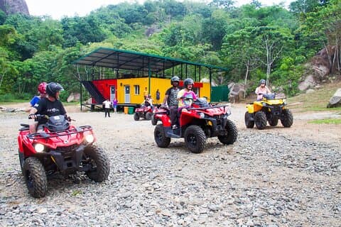 Rocky Hills mit dem ATV Ride von Negombo