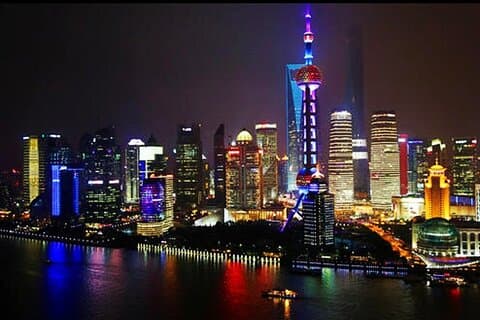 Privat Shanghai Night Tour med Dim-Sum-middag og Rooftop Bar Experience