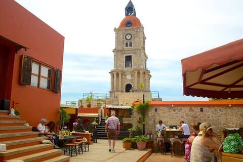 Walking tour of Rhodes old and new city + coffee and traditional lunch with wine