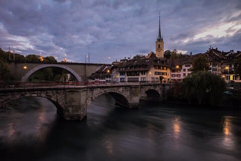 Indsigtsfuld vandretur i Bern for par