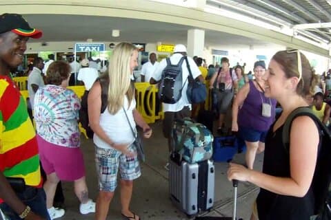 Traslado privado del aeropuerto de Sangster a Ocho Ríos y Runaway Bay
