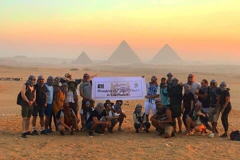 Fantastisk soluppgång/solnedgång Kameltur med snacks runt Giza-pyramiderna (2 timmar)