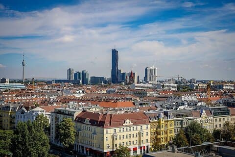 Privétransfer van Bratislava naar Wenen met ophalen en inleveren van hotel