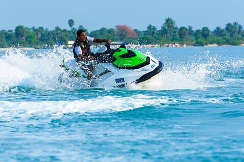 Aventura de jet ski no Lago Bolgoda