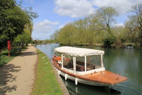 Croisière sur la rivière Oxford + visite à pied du village d'Iffley