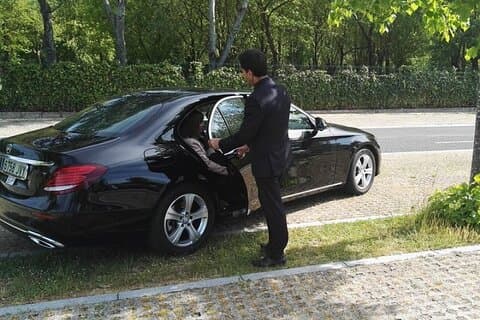 Private Transfer from Logroño Airport to Vitoria city