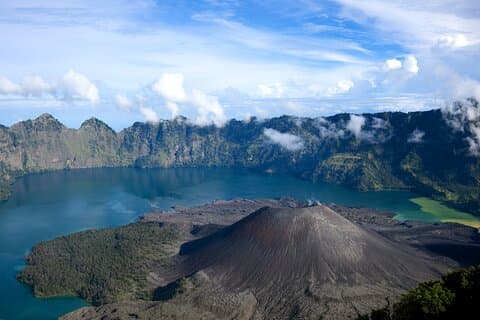 Excursión de senderismo por el monte Rinjani 2D / 1N