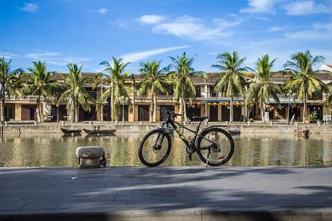 Excursión de medio día a los alrededores de Hoi An en bicicleta