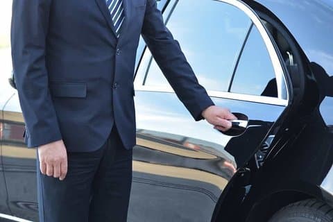 Transfer Forte dei Marmi till/från Fiumicino FCO flygplats valfri Orbetello Stop
