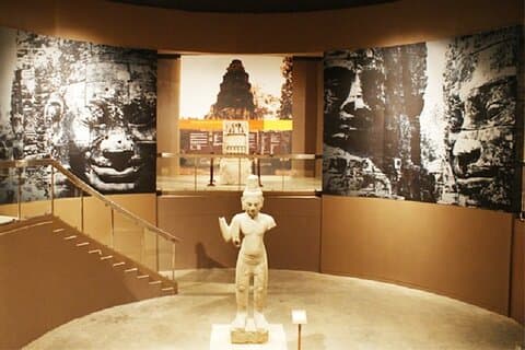 Entrada do Museu Nacional de Angkor