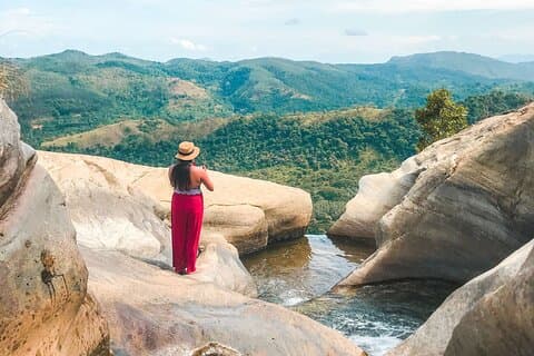 Ella naar Arugam Bay Shuttle & Upper Diyaluma Waterfall Hike