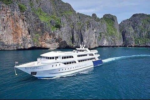 Phuket: Isola Phi Phi in crociera di lusso"VIP Exc. Silver Class"LNH