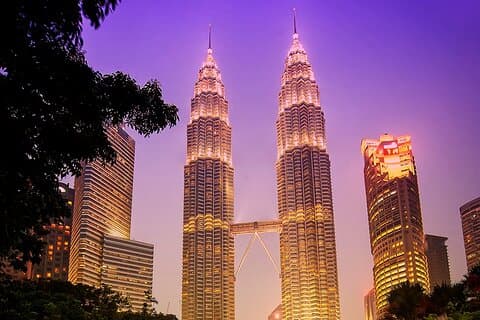 Ponte das Torres Petronas Twin Towers e Suria KLCC Discovery Tour