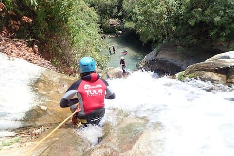Zarzalones: The 21m Waterfall Canyoning nær Marbella og Málaga