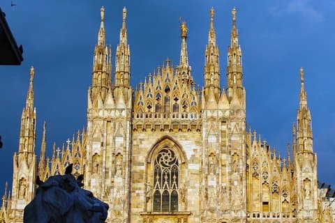 ファッションの都の物語: ミラノのセルフガイド オーディオ ツアー