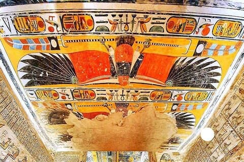 Valley of the Kings, Hatsheput and Habu Temples Tour from Luxor
