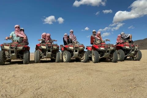 ルクソールホテルまたはナイルクルーズからのモーニングクワッドバイクデザートサファリツアー