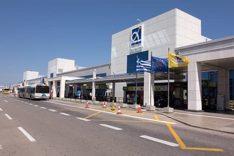 Private Luxury Transfer from Athens Airport to Rafina Port