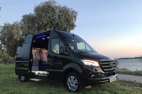 Privater Luxus-Transfer vom Flughafen Athen zur Marina Lefkada