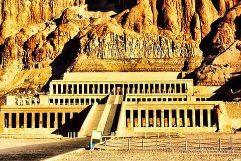 Ein ganzer Tag, um das Westufer von Luxor zu entdecken