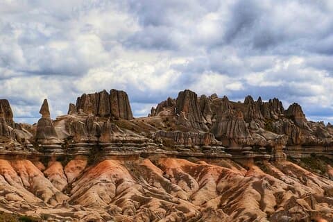 Cañón del Colca 2 días + visita a Chocolaqa ¨bosque de piedras¨