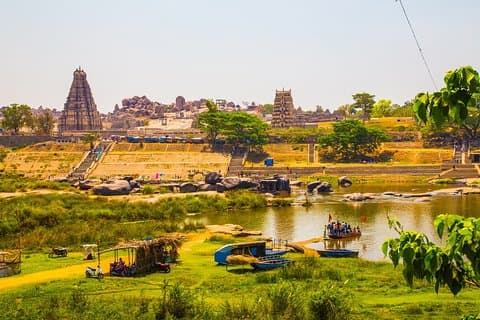 Highlights of Hampi (Guided Halfday Sightseeing Tour by Car from Hosapete)