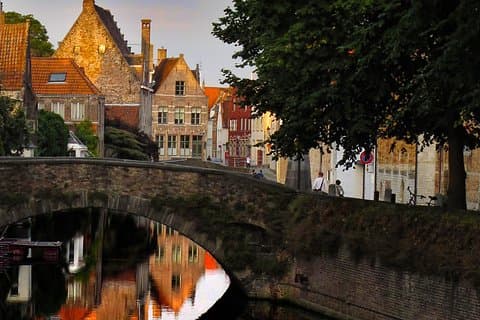 Toeristische hoogtepunten van Brugge tijdens een tour van een halve dag met een local met boottocht