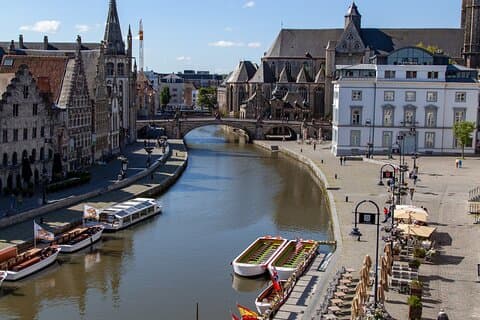 Excursão privada de um dia a Ghent com um local