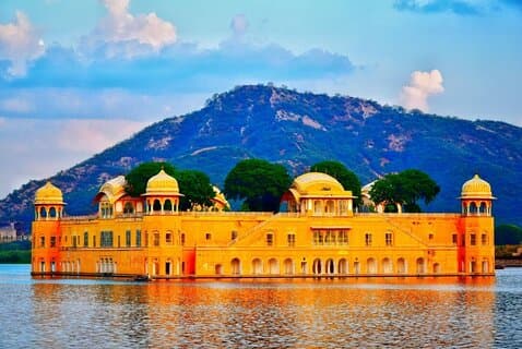 Jaipur-overnatningstur med AC-bil fra Delhi