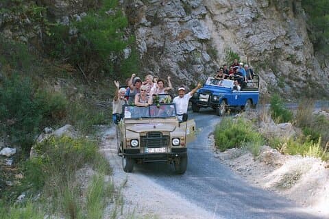 Unique sites in Bursa ~ guided tour ~ with lunch.