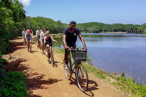 Lagunedorp per fiets vanuit Galle