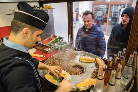 Istanbul Street Food Tour: Kadıköy & Asiatisk sidoupplevelse