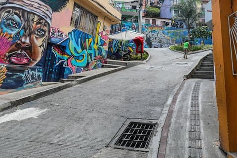 Graffiti-ervaring op Comuna 13 in Medellin