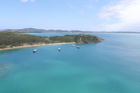 Um dia em Buzios com passeio de barco e almoço